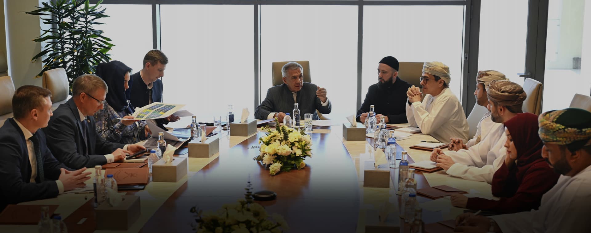 Председатель Группы стратегического видения «Россия – исламский мир» Рустам Минниханов с рабочим визитом посетил Султанат Оман