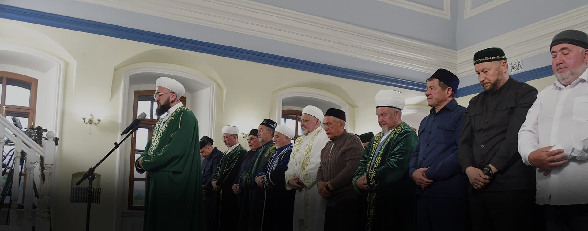 Минниханов принял участие в праздничном намазе в возрожденной мечети села Маскара