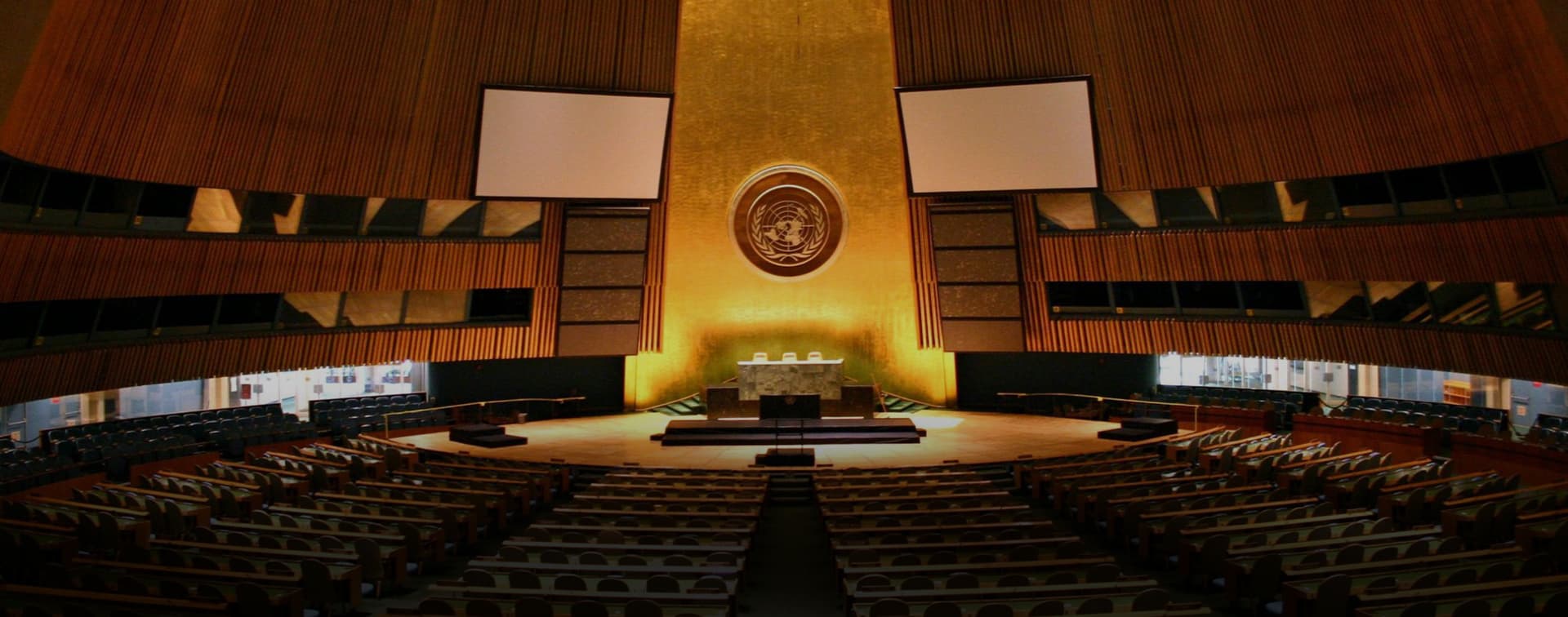 Резолюция ГА ООН от 26 октября относительно защиты гражданских лиц и соблюдения правовых и гуманитарных обязательств