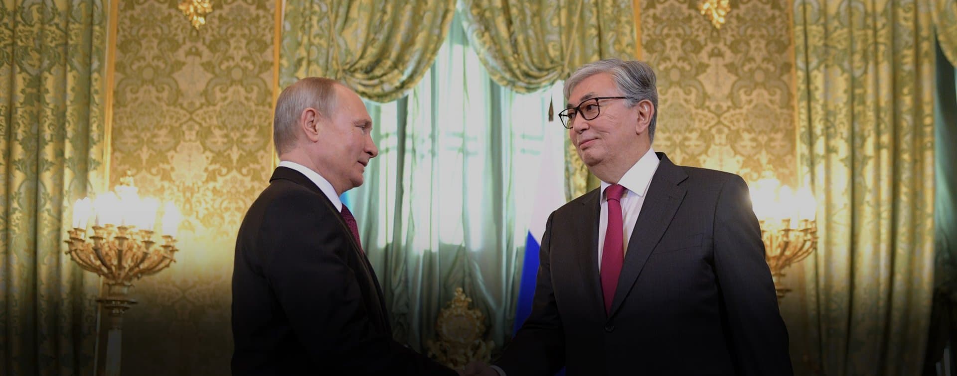 Россия и Казахстан достигли успехов в двусторонних отношениях, заявил Путин