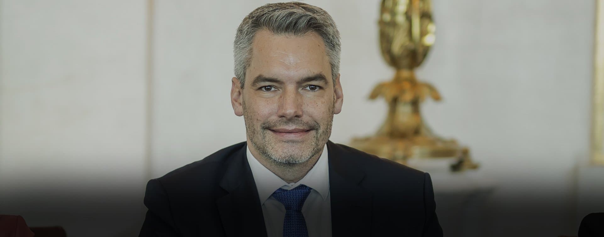 Канцлер Австрии заявил о важности поддержки переговорного процесса Москвы и Киева в Турции