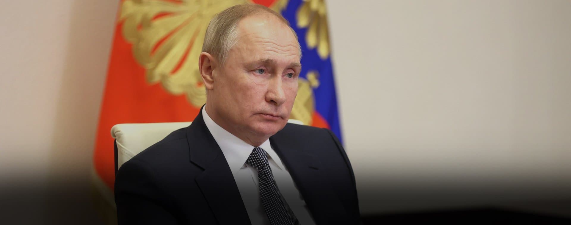 Путин выразил соболезнования Рахмону в связи с последствиями схода лавин в республике