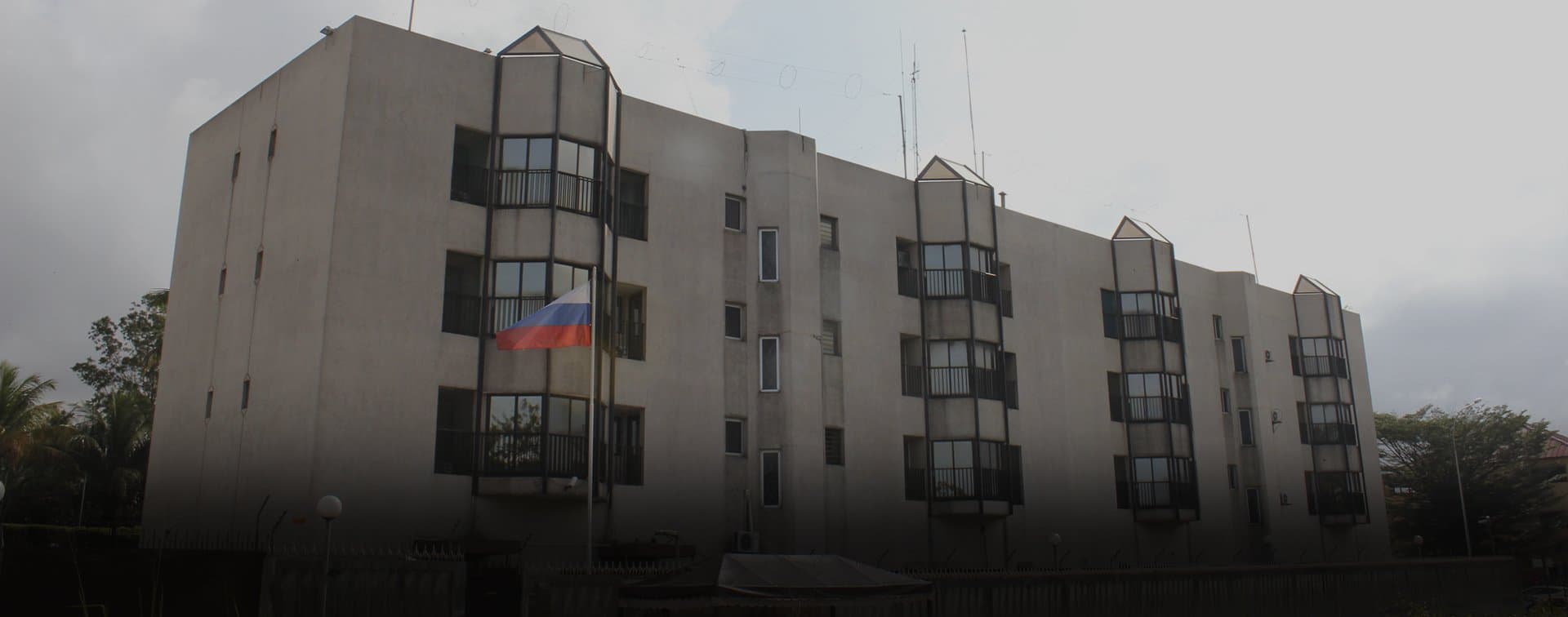 В посольстве РФ заявили, что события в Нигере не отразились на обстановке в Буркина-Фасо