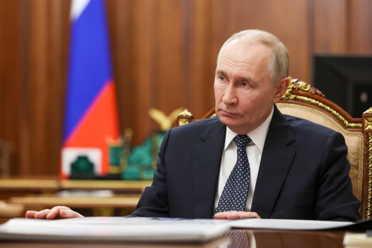 Путин отметил содержательный политический диалог между РФ и Катаром