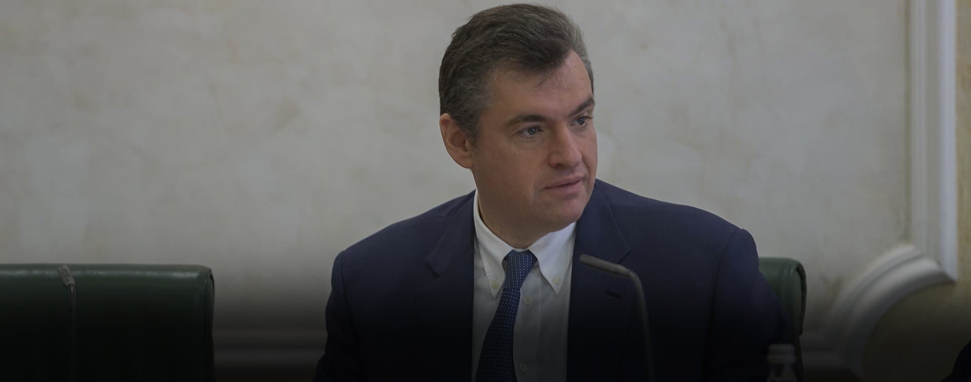 Слуцкий провел переговоры с Зарифом