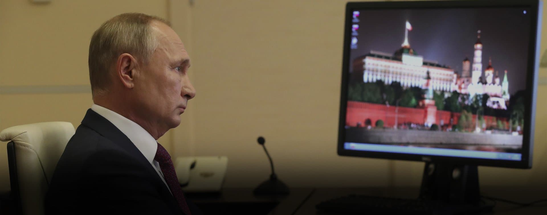 Путин заверил, что российскую школу не планируют переводить в онлайн
