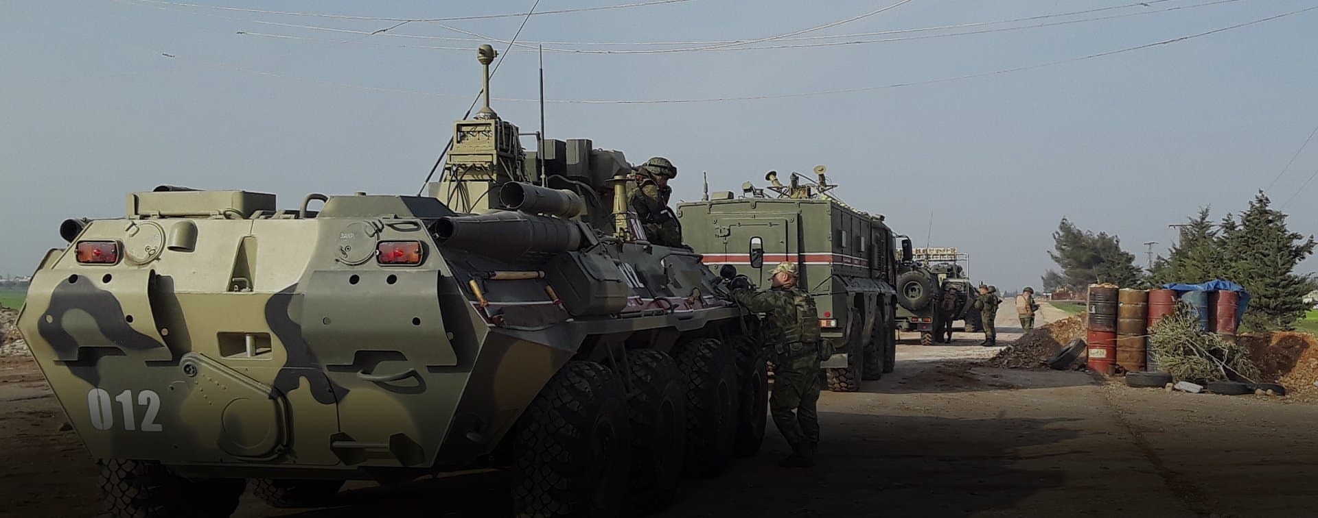 Трое российских военных получили легкие ранения при обстреле БТР боевиками в Сирии