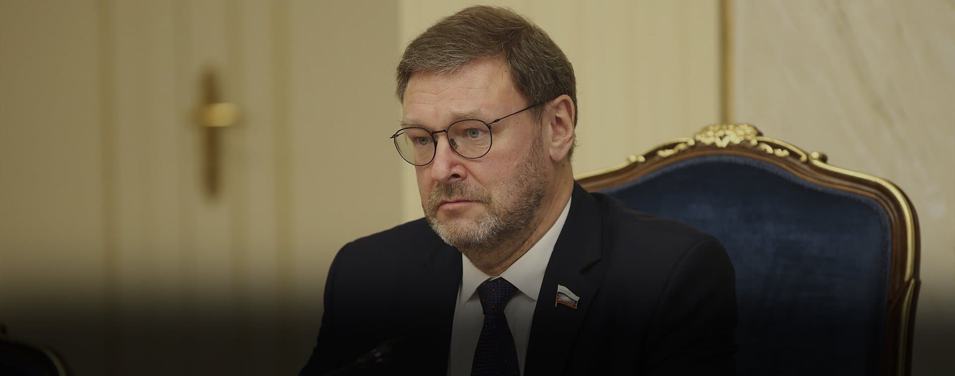 Косачев заявил, что Россия будет поддерживать Киргизию на пути к миру и решению ее проблем
