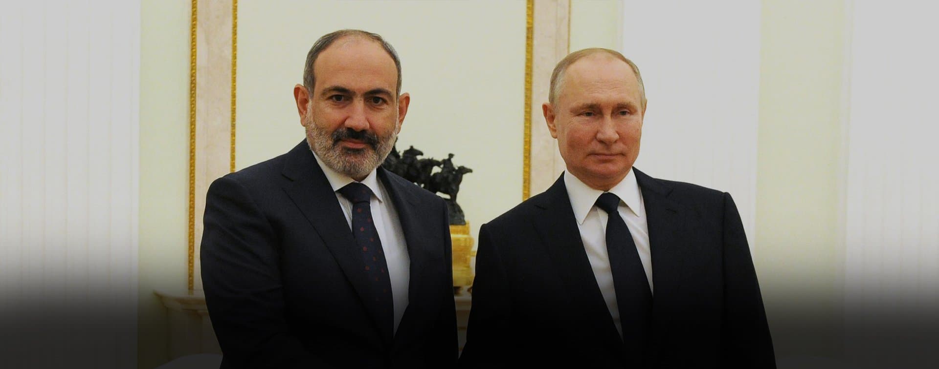 Путин заверил Пашиняна в активной посреднической роли России в Нагорном Карабахе