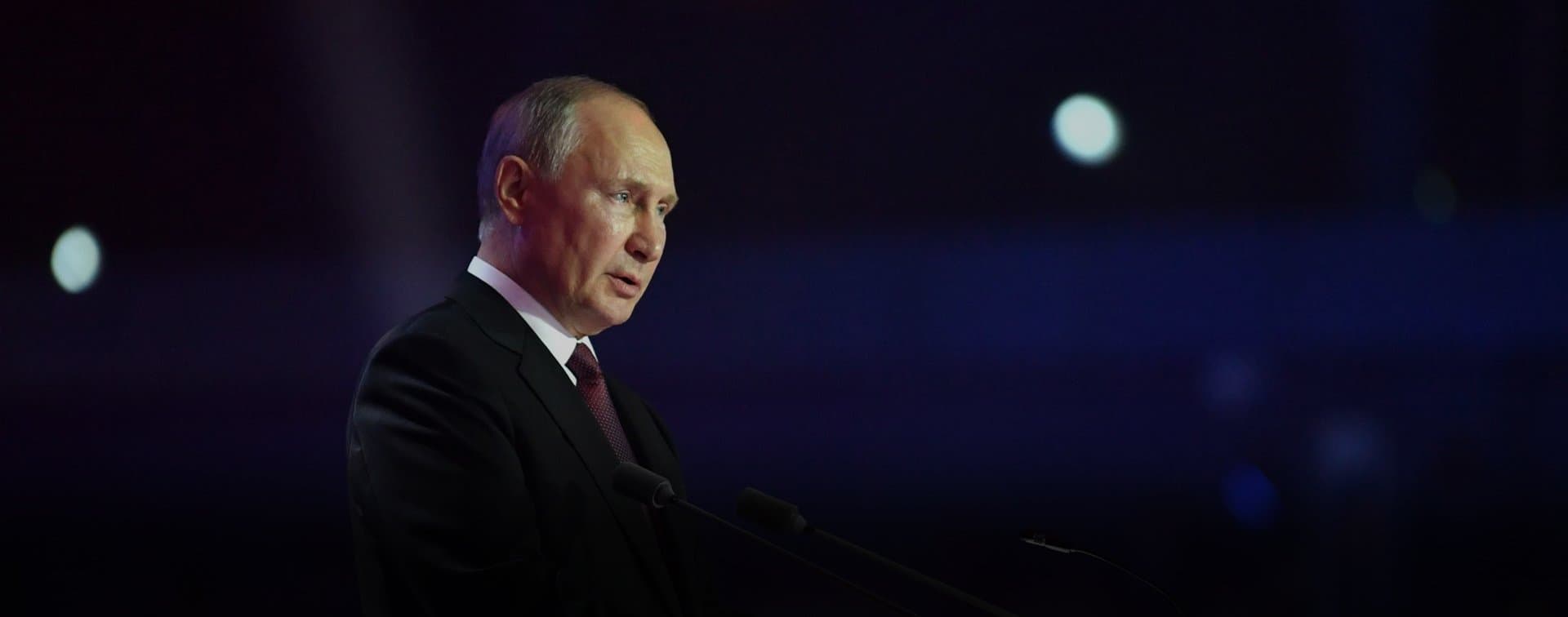 Путин допустил исключение "Талибана" из списка террористических организаций