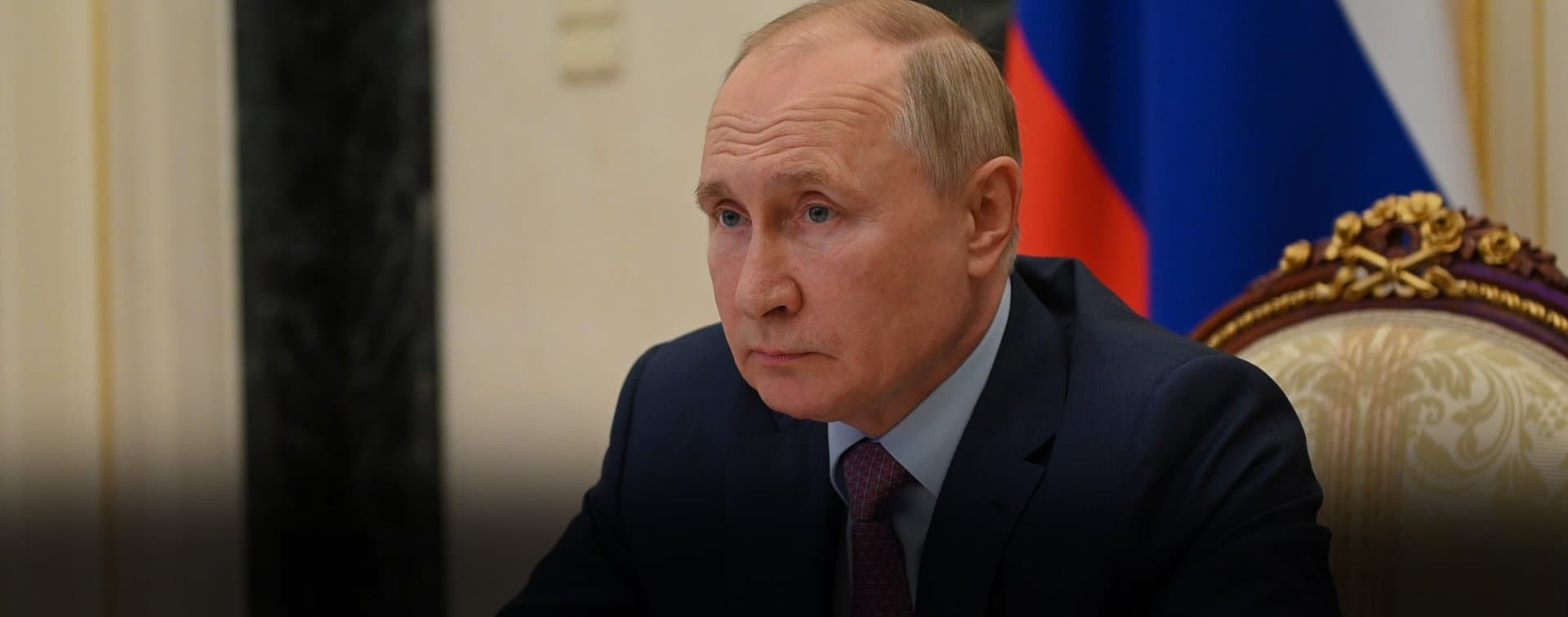 Путин дал поручения в области народного просвещения и культуры