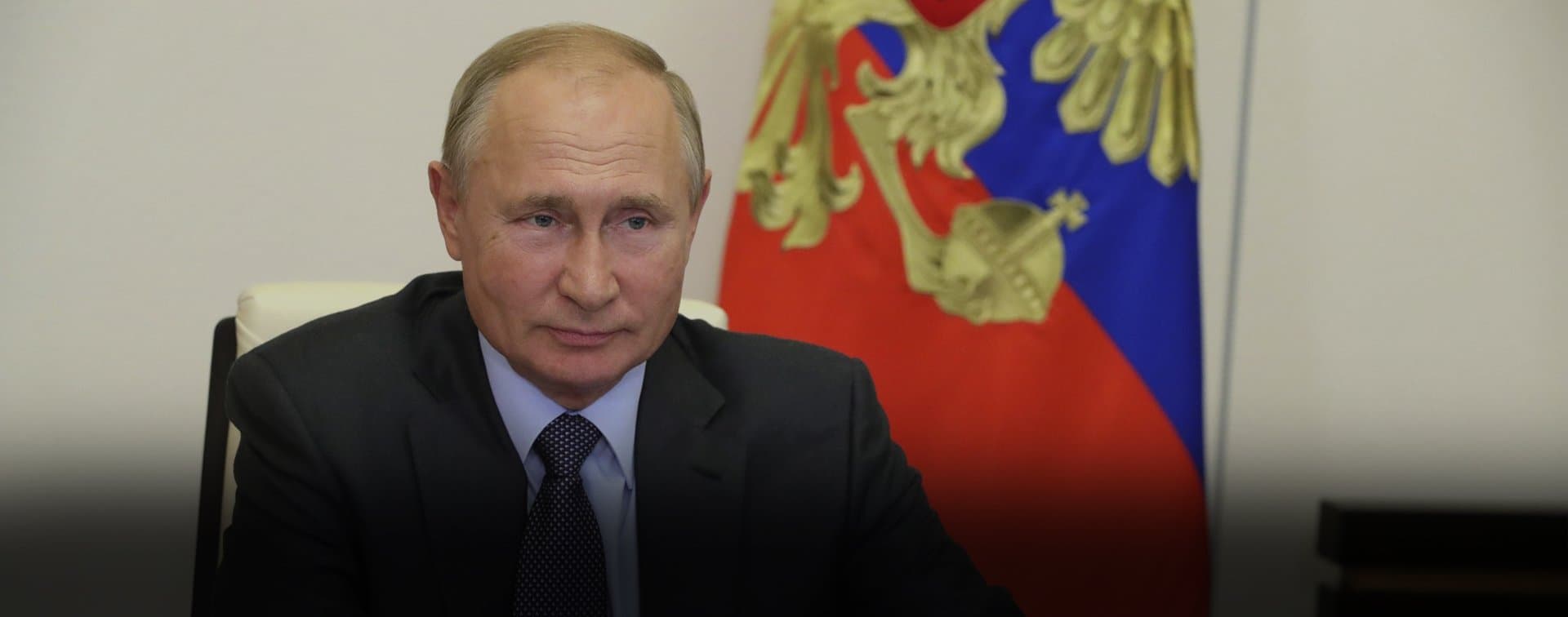 Путин отметил роль дипломатов в срыве планов Запада по изоляции России