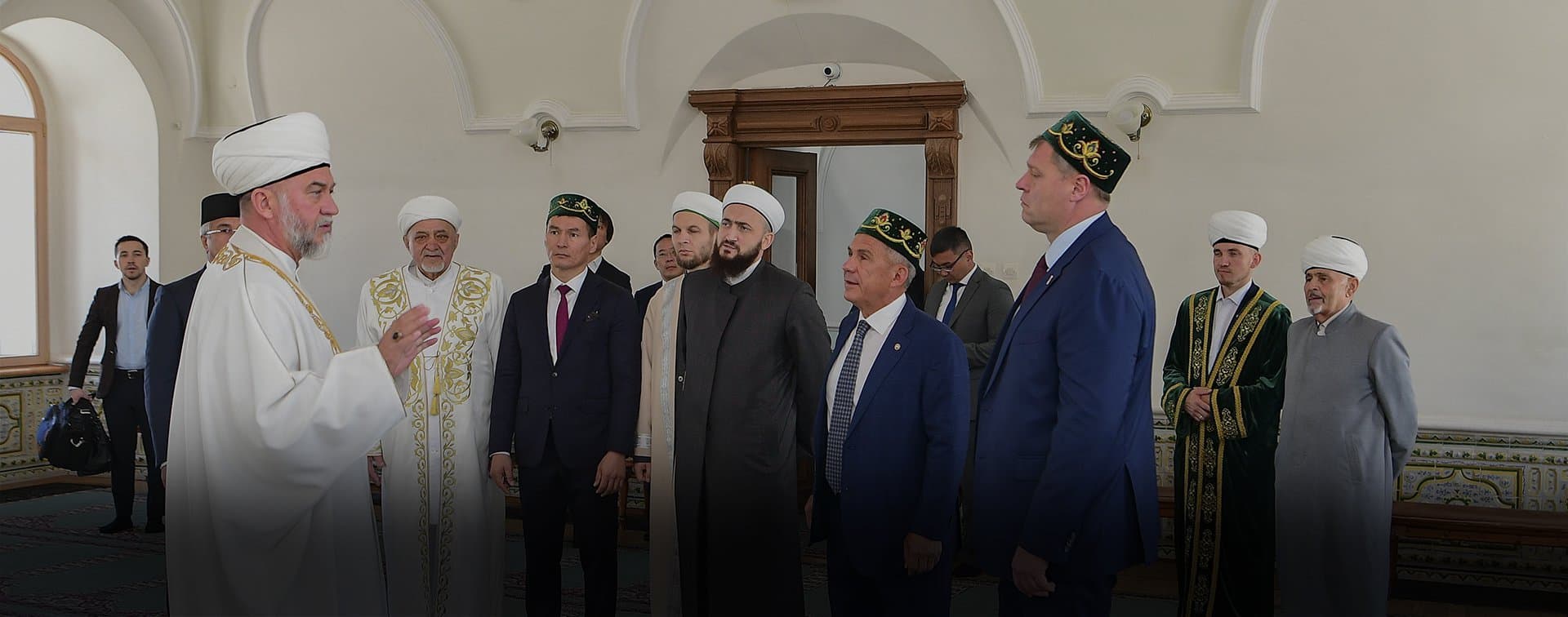 Председатель ГСВ "Россия - Исламский мир" посетил казанскую мечеть "Аль-Марджани"