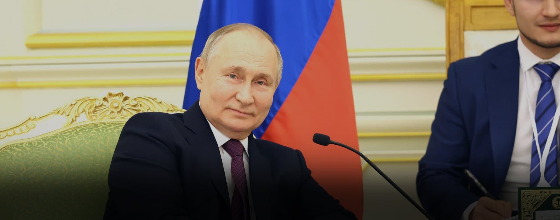 Теплый прием на Аравийском полуострове. Путин провел переговоры в Абу-Даби и Эр-Рияде