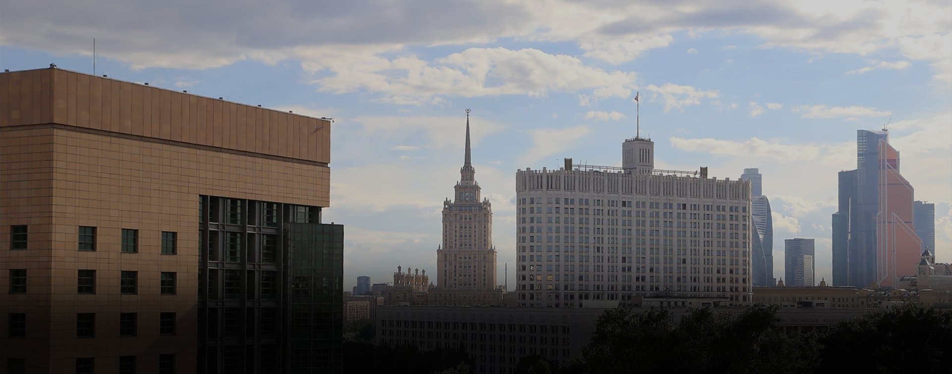 Правительство и администрация президента РФ сложили полномочия