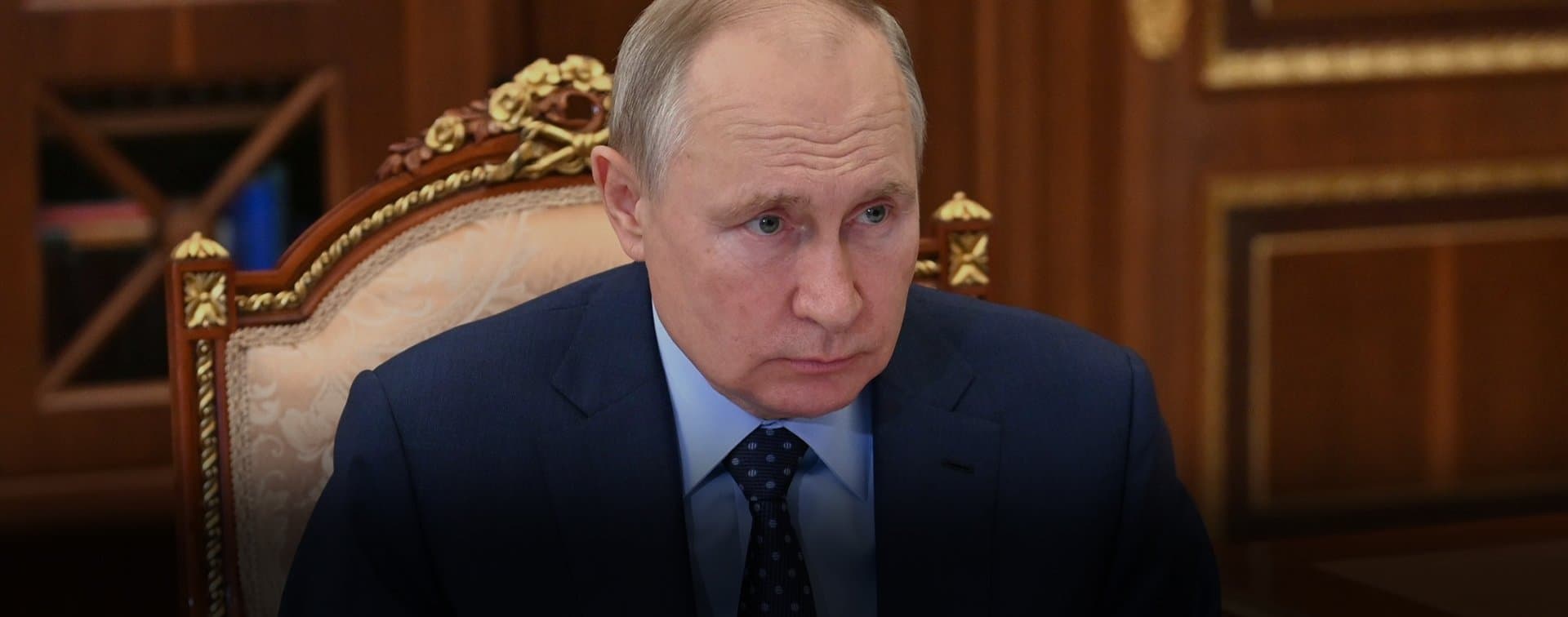 Путин потребовал от спецслужб предельно жестко бороться с терроризмом