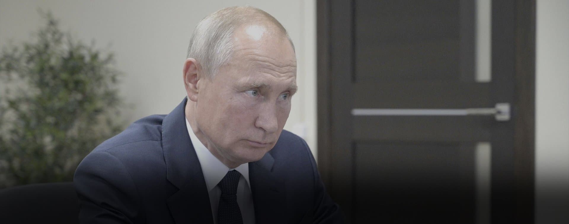 МИД Ирана заявил, что советник Пезешкиана передал послание Путину