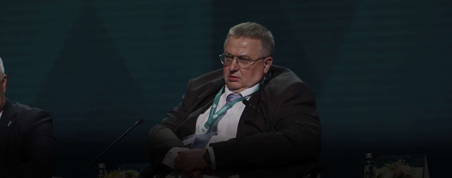Оверчук: совместная работа экономик АТЭС позволит возможностям перевесить риски