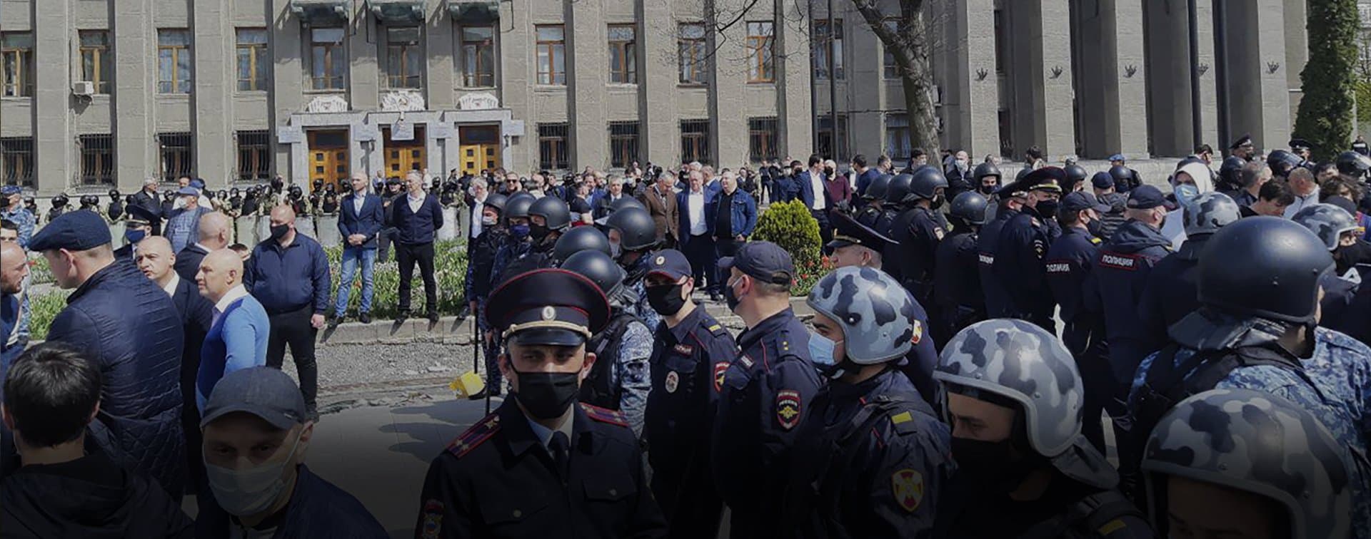 Во Владикавказе прошел незаконный митинг против самоизоляции